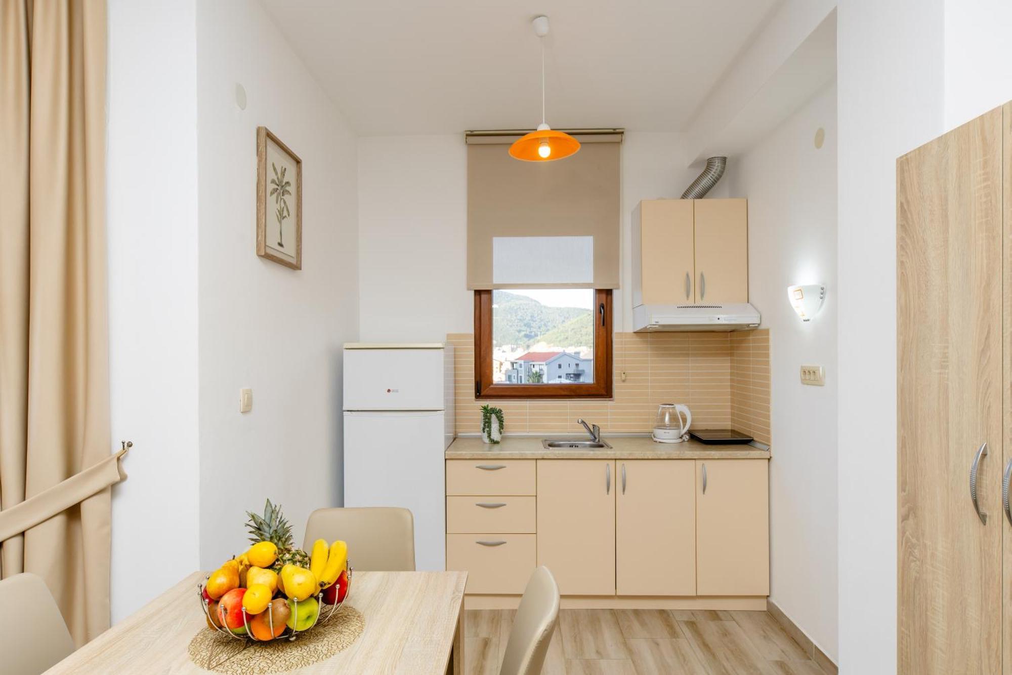 Arvala Apartments 布德瓦 外观 照片