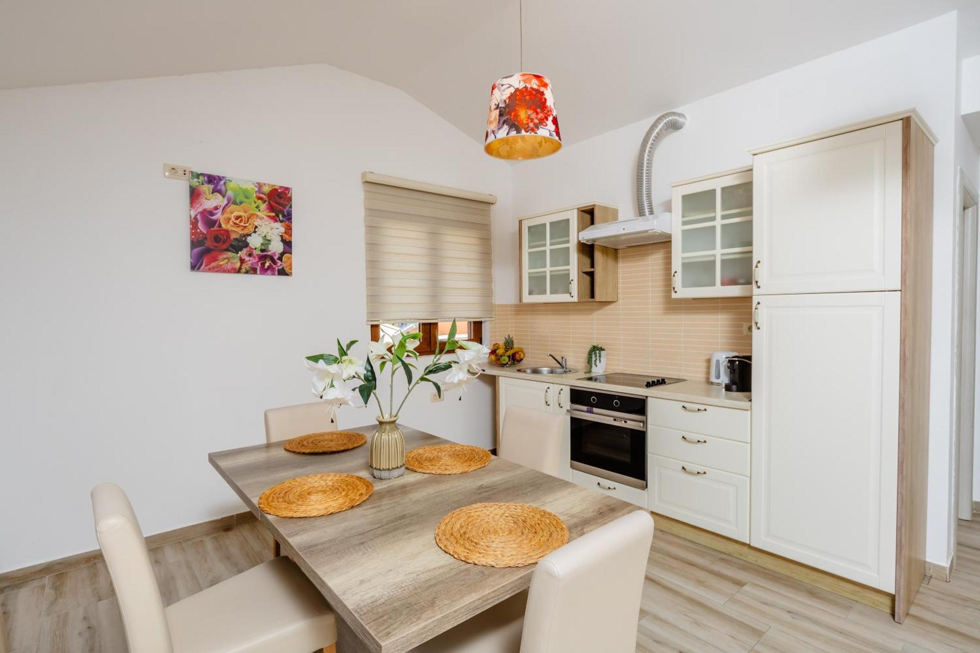 Arvala Apartments 布德瓦 外观 照片