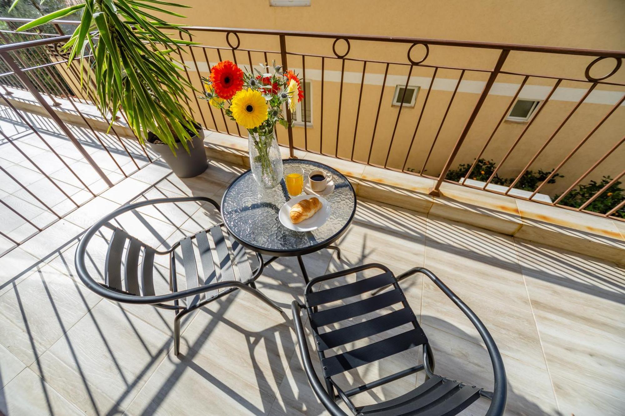 Arvala Apartments 布德瓦 外观 照片